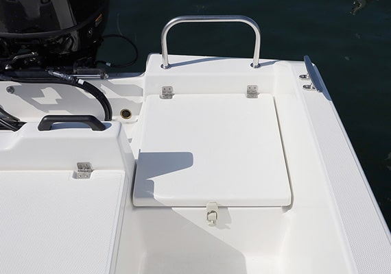 The rear deck locker can be used for live fish well as an option.